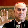 Le numro deux du Vatican lie les scandales pdophiles  l'homosexualit 